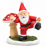 Kleine kabouter dansend bij paddenstoel (6,5cm)