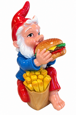 Tuinkabouter met hamburger en friet (kunststof) 33cm