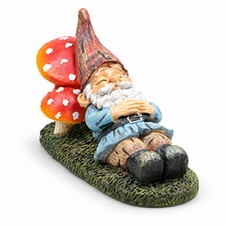 Slapende tuinkabouter tegen paddenstoelen (L 20cm)